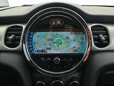 Mini 3 Portes Berline Cooper SE — photo 9