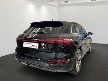 Audi Q8 E-tron Advanced 55 E-tron Quattro — photo 5