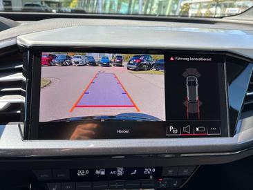 Audi Q4 E-tron 45 E-tron — photo 15