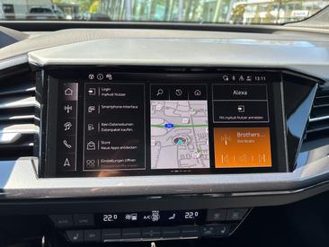 Audi Q4 E-tron 45 E-tron — photo 16