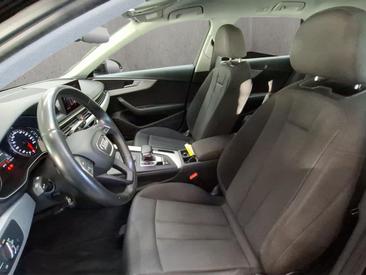 Audi A4 Avant 40 TFSI — photo 9