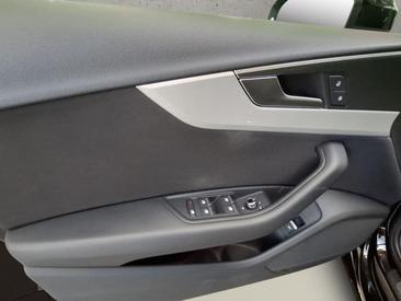 Audi A4 Avant 40 TFSI — photo 12