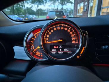 Mini 3 Portes Berline Cooper C — photo 17