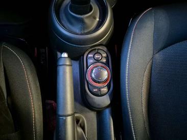 Mini 3 Portes Berline Cooper C — photo 19