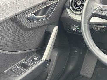 Audi Q2 35 TDI — photo 9