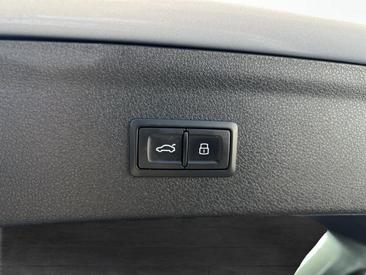 Audi Q3 1.4 TFSI — photo 17