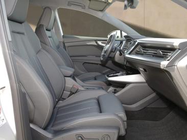 Audi Q4 E-tron 45 E-tron Quattro — photo 11