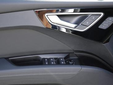 Audi Q4 E-tron 45 E-tron Quattro — photo 19