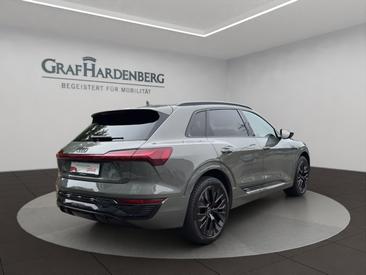 Audi Q8 E-tron S Line 50 E-tron Quattro — photo 6