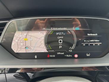 Audi Q8 E-tron S Line 50 E-tron Quattro — photo 13