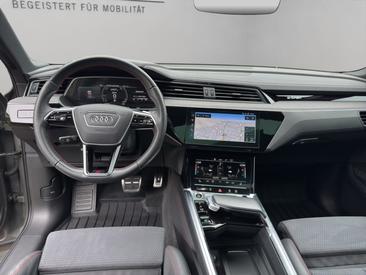 Audi Q8 E-tron S Line 50 E-tron Quattro — photo 14