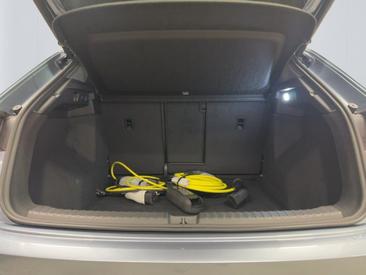 Audi Q4 E-tron 45 E-tron Quattro — photo 8