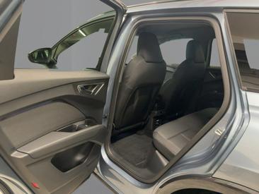 Audi Q4 E-tron 45 E-tron Quattro — photo 11