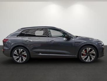 Audi Q8 E-tron S Line 50 E-tron Quattro — photo 2