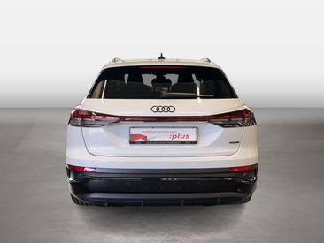 Audi Q4 E-tron 45 E-tron Quattro — photo 4