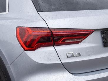 Audi Q3 TFSI E 45 E — photo 9