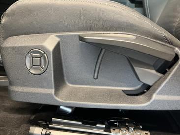 Audi Q4 E-tron 45 E-tron Quattro — photo 15