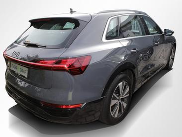 Audi Q8 E-tron Advanced 55 E-tron Quattro — photo 3