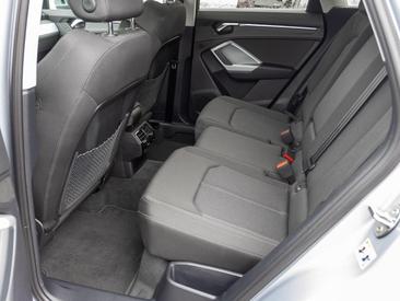 Audi Q3 TFSI E 45 E — photo 22