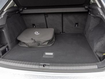Audi Q3 TFSI E 45 E — photo 24