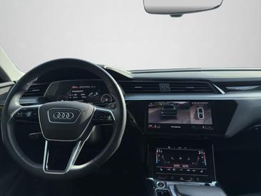 Audi Q8 Sportback E-tron Advanced 50 E-tron Quattro — photo 3