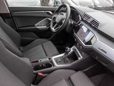 Audi Q3 TFSI E 45 E — photo 27