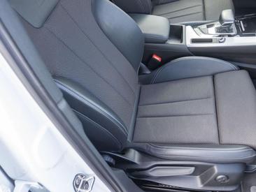 Audi A4 Avant 35 TFSI — photo 20