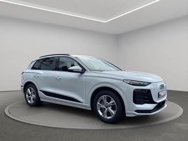 Audi Q6 SUV E-tron E-tron Quattro — photo 3
