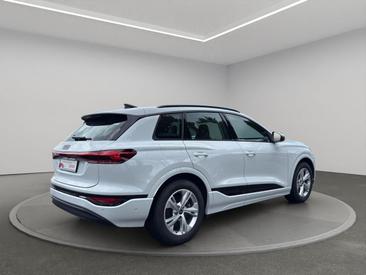 Audi Q6 SUV E-tron E-tron Quattro — photo 4