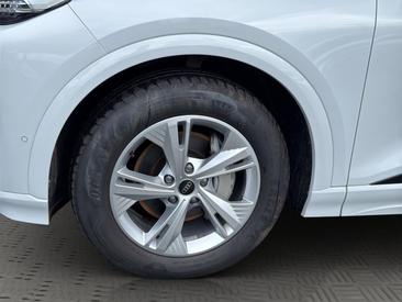 Audi Q6 SUV E-tron E-tron Quattro — photo 8