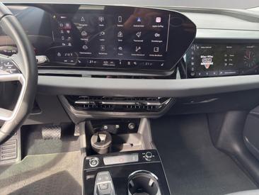 Audi Q6 SUV E-tron E-tron Quattro — photo 12