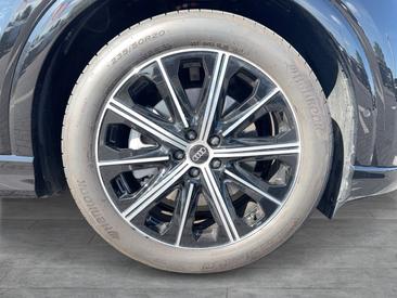 Audi Q4 E-tron 45 E-tron — photo 7