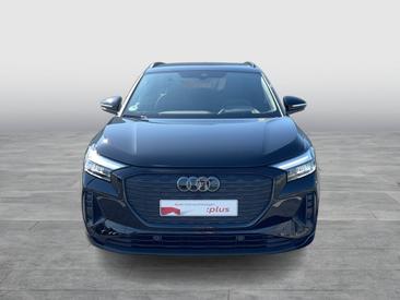 Audi Q4 E-tron 45 E-tron — photo 8