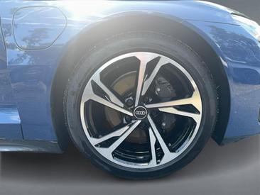 Audi E-tron GT Quattro E-tron Quattro — photo 9