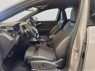 Audi Q4 E-tron 55 E-tron Quattro — photo 13