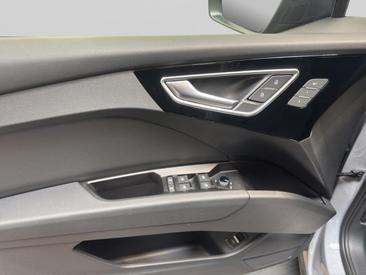 Audi Q4 E-tron 55 E-tron Quattro — photo 14