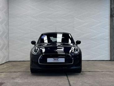 Mini 3 Portes Berline Cooper SE — photo 4