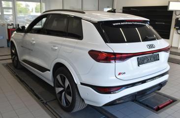 Audi Q6 SUV E-tron E-tron Quattro — photo 2