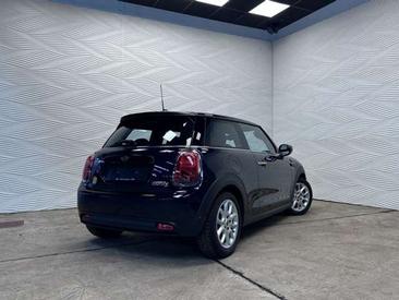 Mini 3 Portes Berline Cooper SE — photo 8