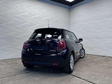 Mini 3 Portes Berline Cooper SE — photo 9