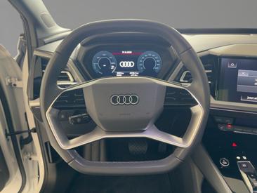 Audi Q4 E-tron 45 E-tron Quattro — photo 10