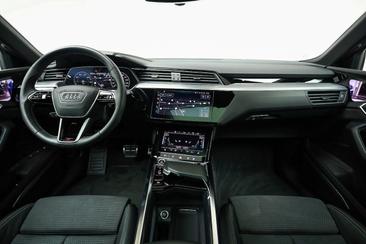 Audi Q8 E-tron S Line 55 E-tron Quattro — photo 11