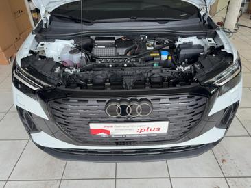 Audi Q4 E-tron 45 E-tron Quattro — photo 13