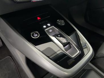 Audi Q4 E-tron 45 E-tron Quattro — photo 14