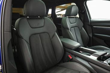 Audi Q8 E-tron S Line 55 E-tron Quattro — photo 21