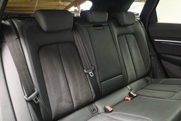 Audi Q8 E-tron S Line 55 E-tron Quattro — photo 22