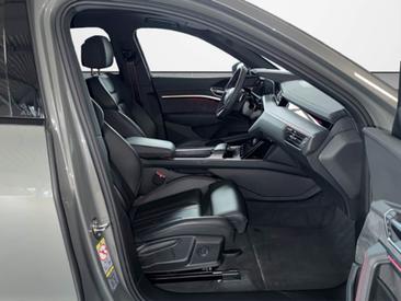 Audi Q8 Sportback E-tron S Line 55 E-tron Quattro — photo 15