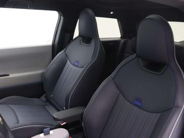 Mini Cooper Electric Berline Cooper SE — photo 2