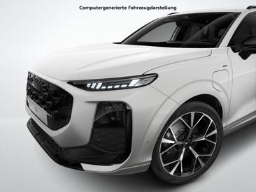 Audi Q3 TFSI E E-hybrid S Tronic — photo 8