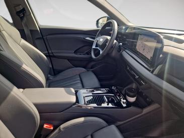 Audi Q6 SUV E-tron E-tron Performance — photo 9
